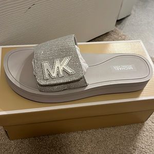 MK Glitter Platform Pool Slides 8